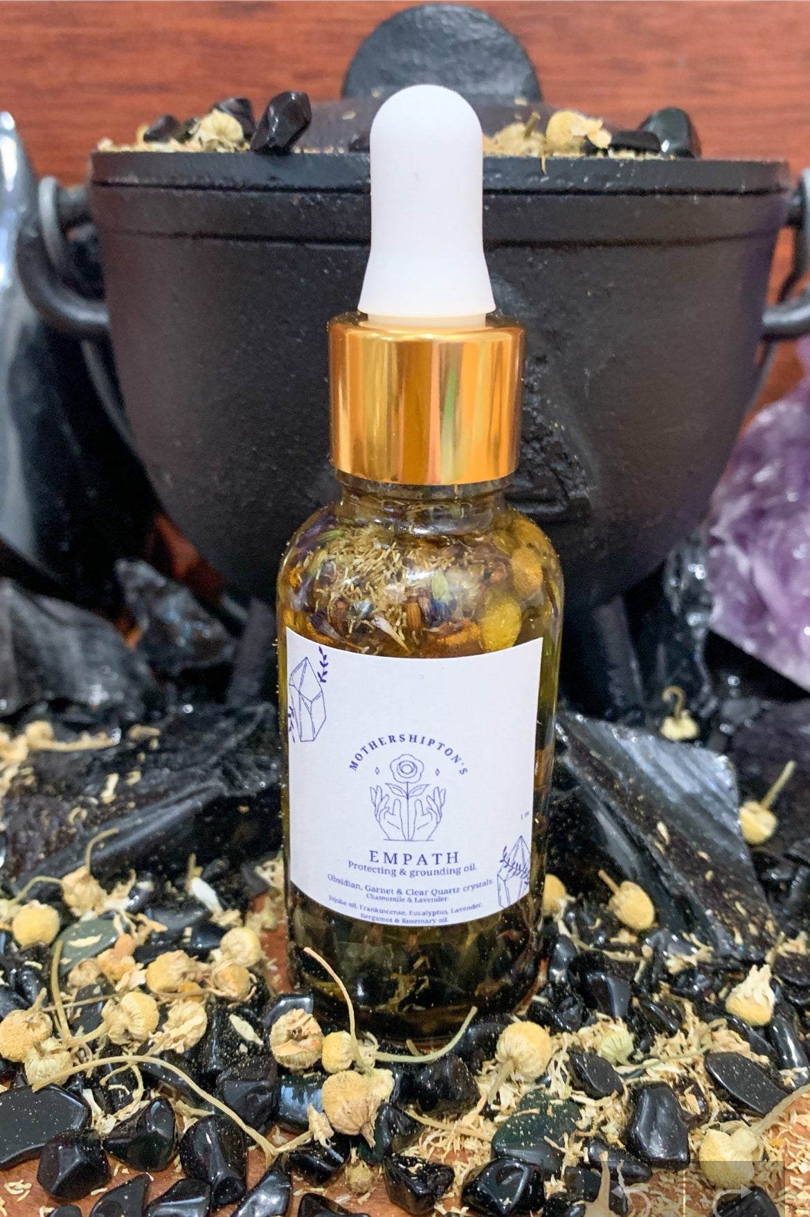Empath protecting & grounding oil.