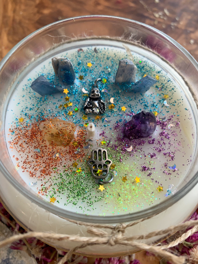 Chakra Glitter Crystal Candle. Citrine, Blue Kyanite & Amethyst.