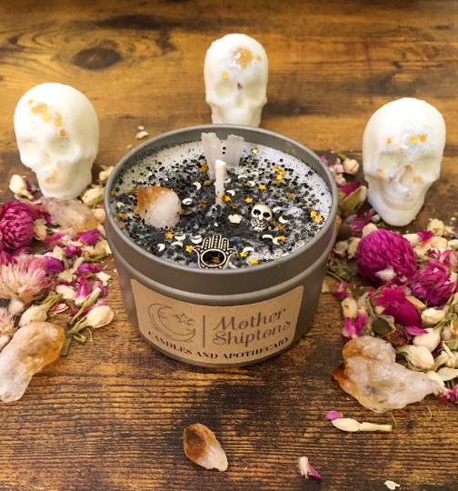 Gothic Skull Citrine & Selenite ritual candle.
