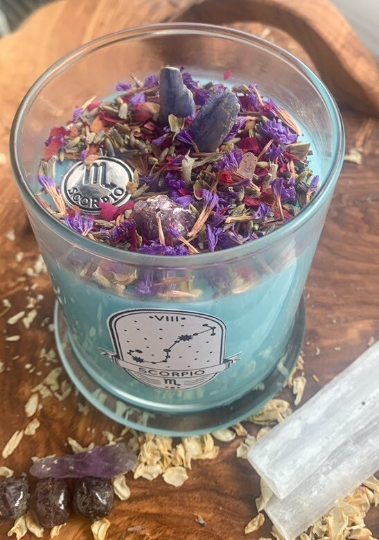 Scorpio zodiac candle. Lepidolite, Blue Kyanite & Clear Quartz